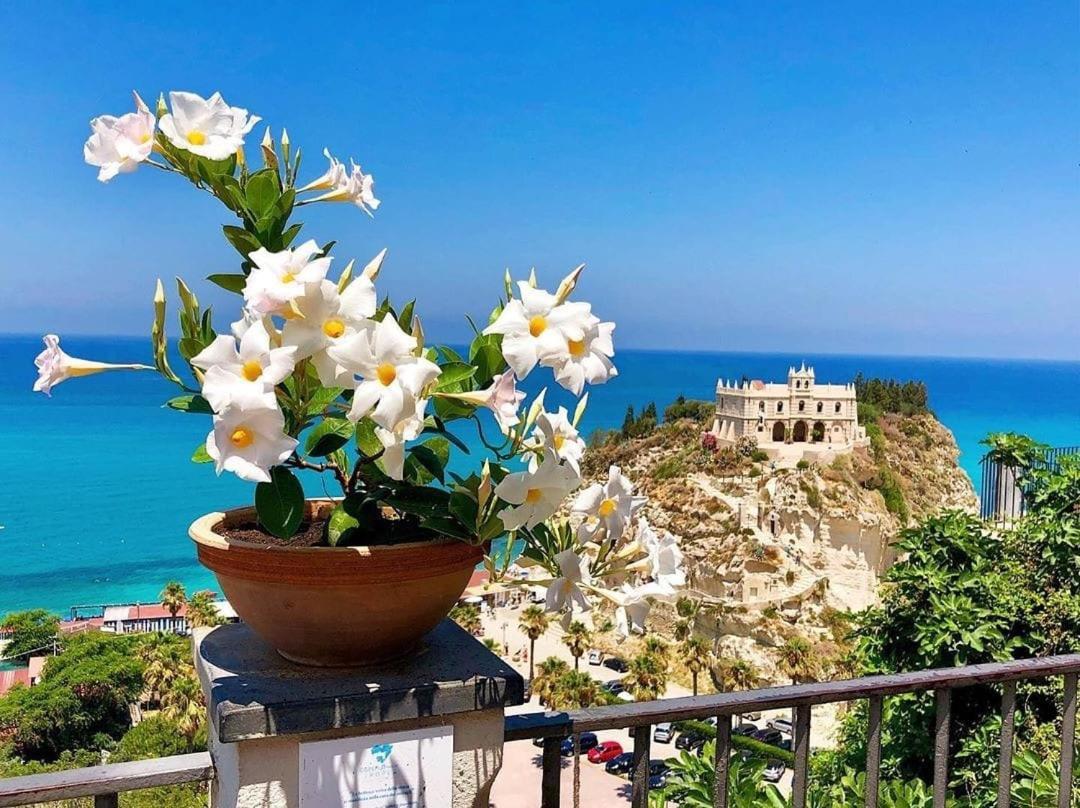 الشقق الفندقية Ciaramitiفي  Bloom Tropea المظهر الخارجي الصورة
